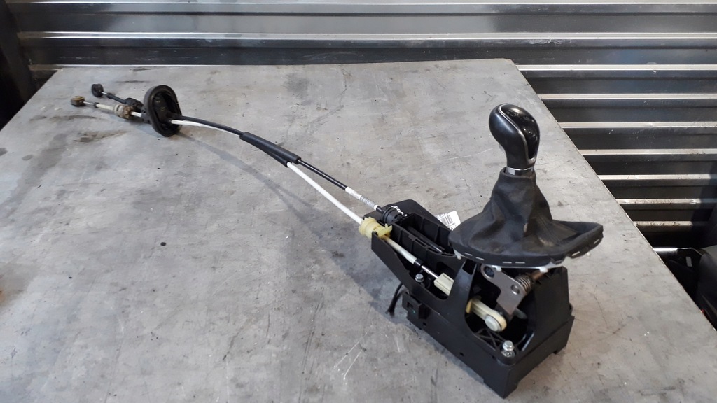 фото №1, Домкрат переключения передач 13261545 opel insignia