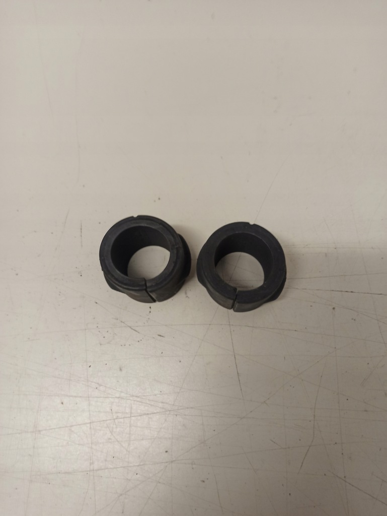 фото №1, Резиновый элемент стабилизатора перед mercedes atego a9703231785 2 szt kpl