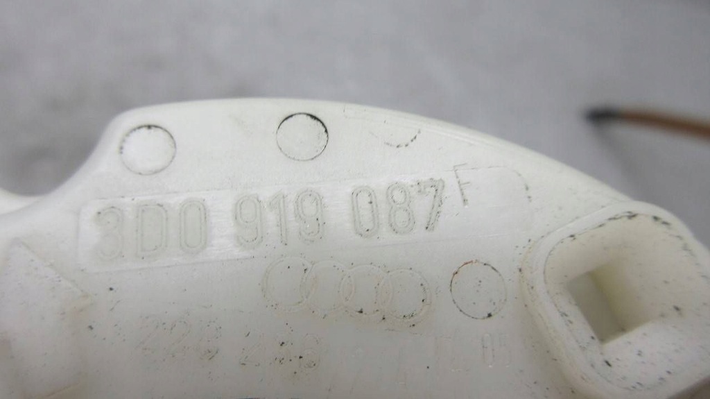 фото №6, Audi a8 s8 d3 4e 3d0919087f насос топлива w бак