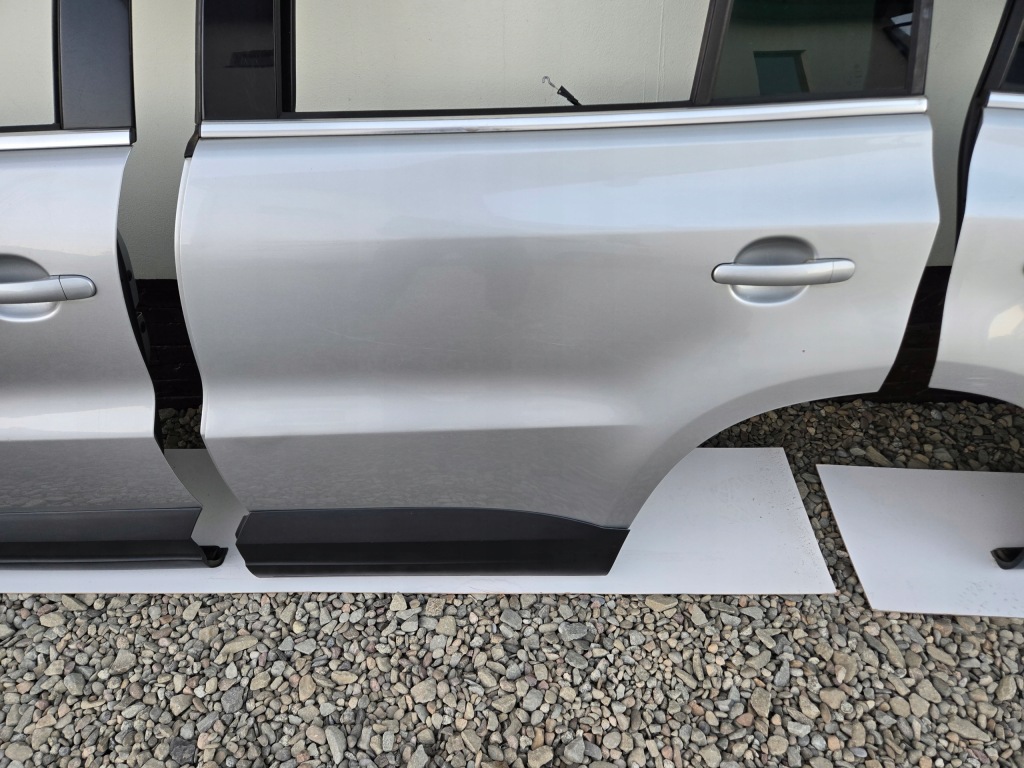 фото №3, Vw tiguan 2.0tdi дверь левый задняя la7w