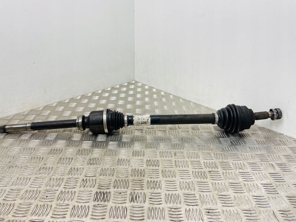 фото №1, Citroen jumpy 2017 правая сторона приводной вал передняя