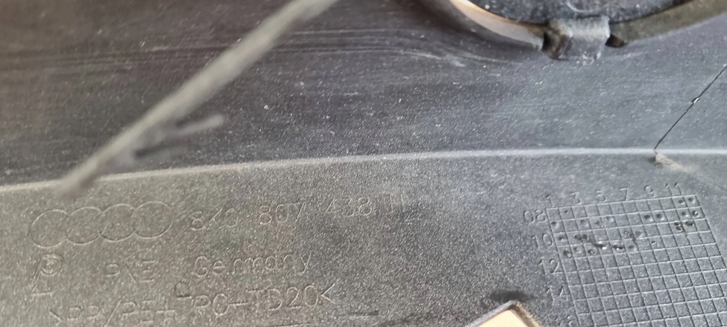 фото №7, Audi a4 b8 allroad 2008-2012 бампер перед обшивка бампера правый