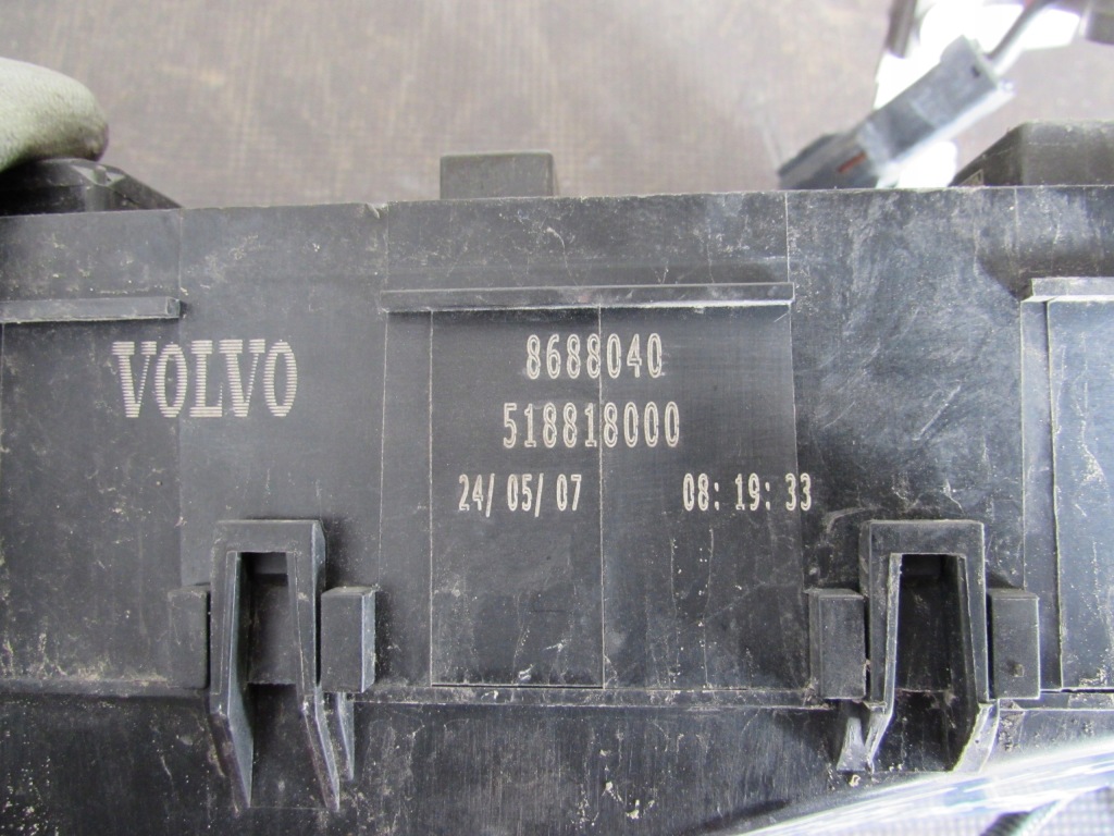 Коробка предохранителей volvo v50 04-12r 30772533 , 8688040 , 518818000 Доставка