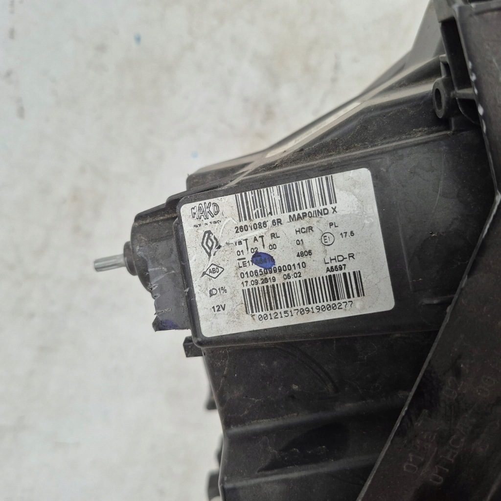 фото №12, Renault clio v 5 19- лампа права перед передня full led 260108676r