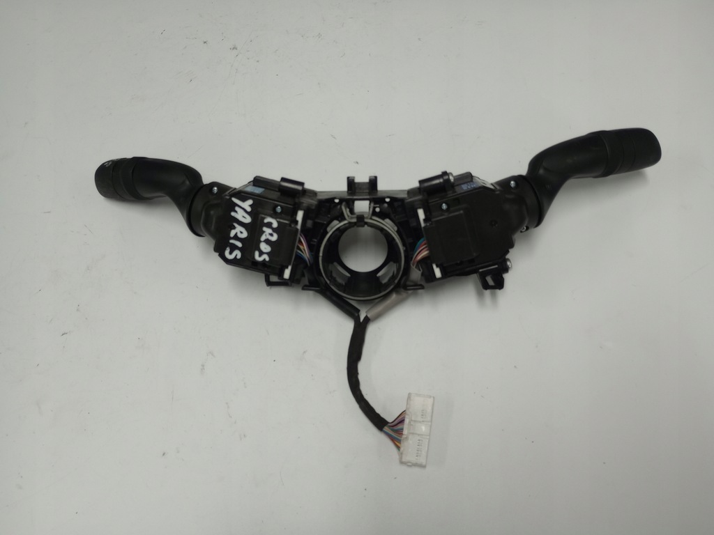 фото №8, Toyota yaris cross переключатель комбинированный 17j910 02d70-17j910 europa