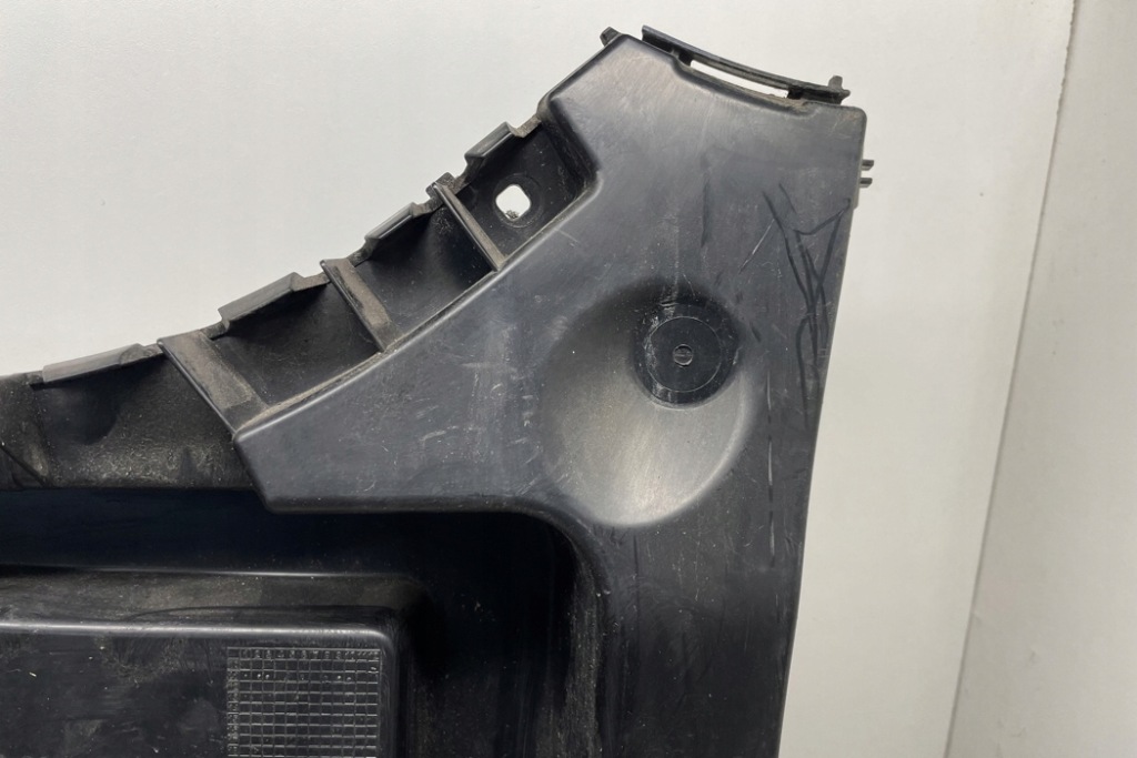 фото №8, Лівий напрямна заднього бампера bmw 6 coupe f13 8050385 3.0l дизель 230kw