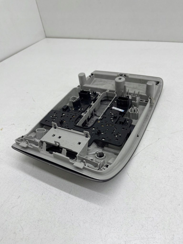 фото №13, Audi a6 c7 лампа освітлення кабіни стельовий czarna s-line