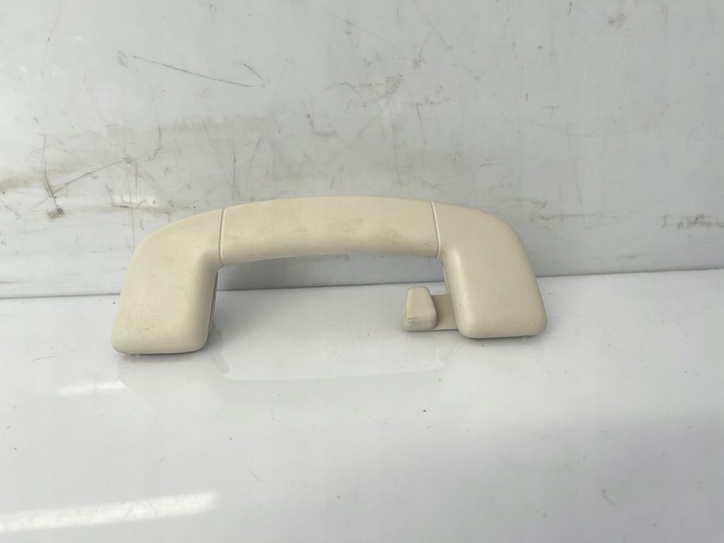 фото №1, Vw passat b8 ручка кронштейн потолочный задняя задняя 3g0857643b