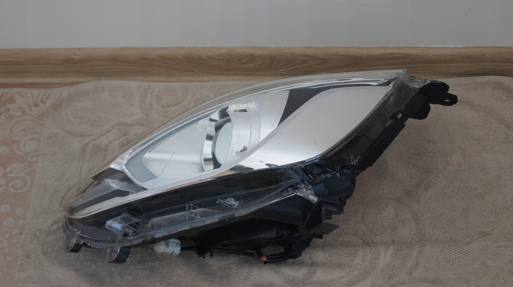 фото №7, Ксенон space star ii ліва europa