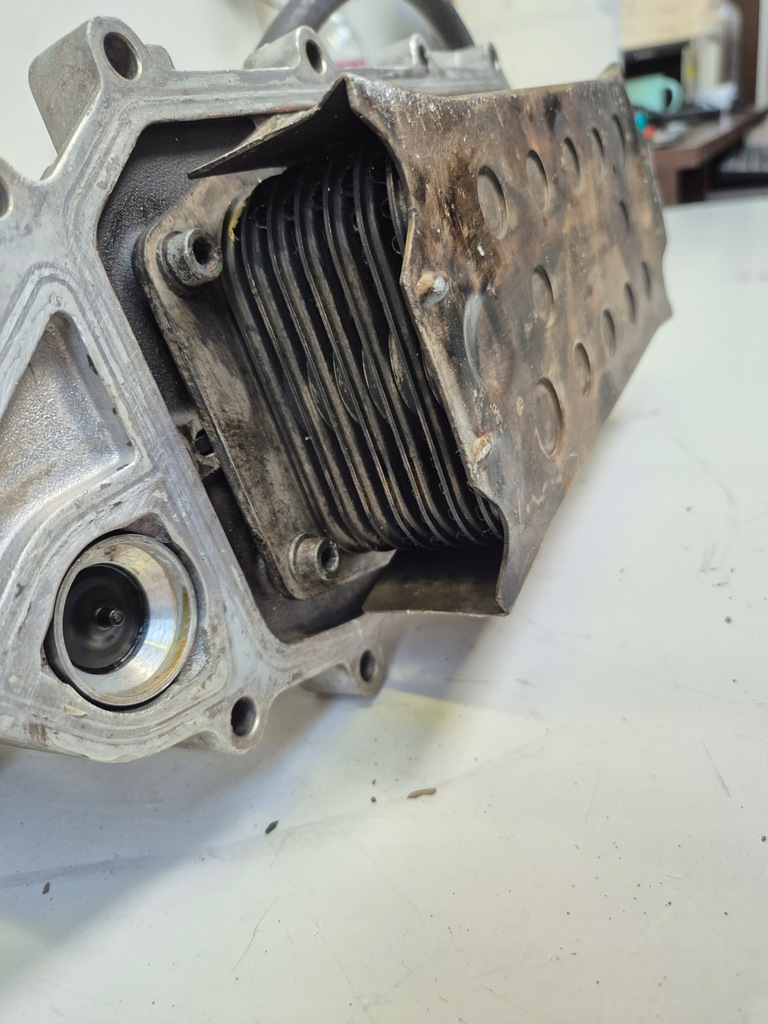 фото №6, Радиатор масла теплообменник тепла основание фильтра bmw e38 e65 740d 4.0d m67