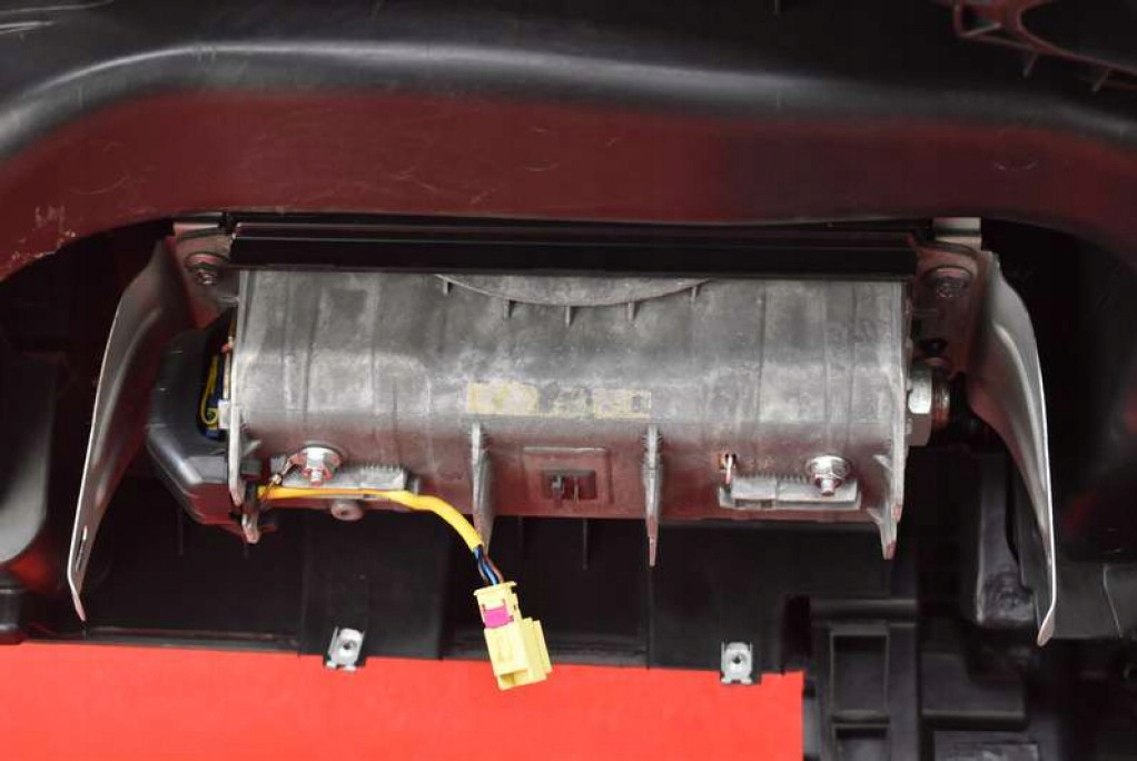 фото №11, Приборная панель приборная консоль приборная панель подушка безопасности eu vw golf 5 v plus 03-09