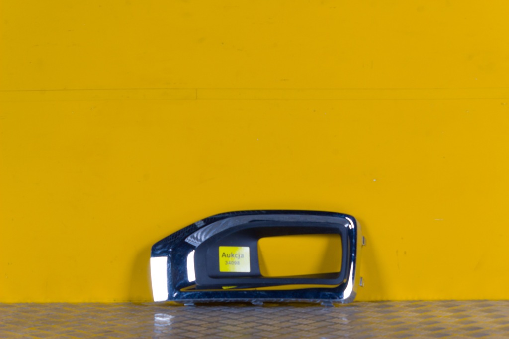 фото №1, Gmc yukon 2014- рамка противотуманная фара заглушка w бампер l