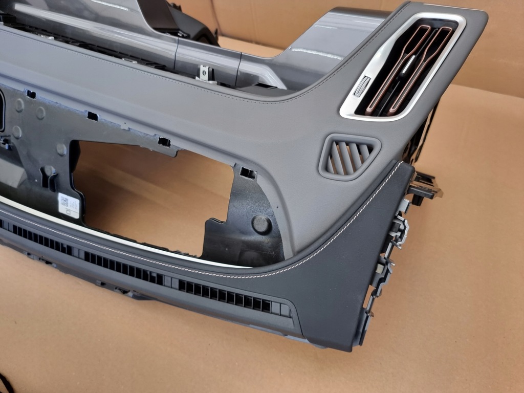 фото №7, Панель приладів консоль mercedes eqc 293 n293 amg демонтаж комплект idealna !!!