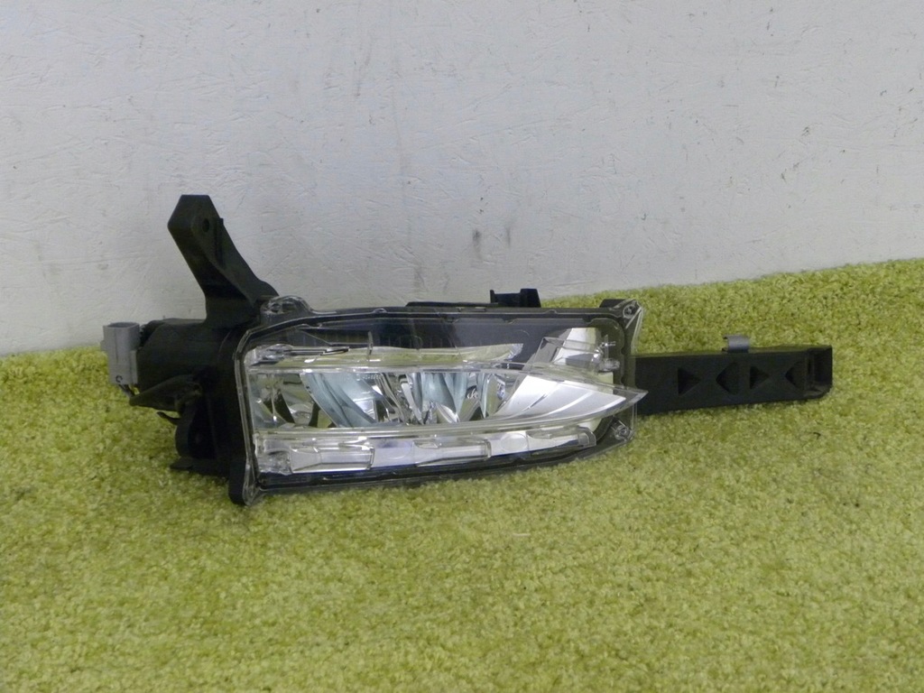 фото №1, Протитуманна фара світло led правий lexus nx super оригінал