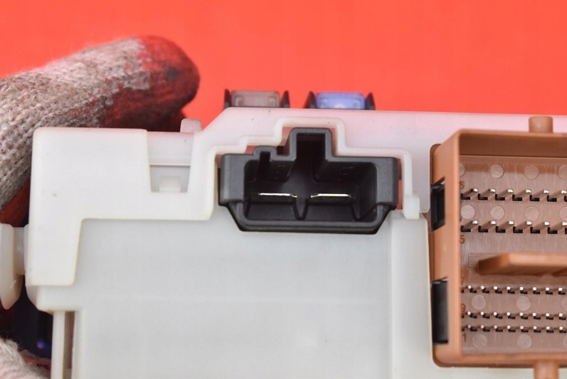 фото №11, Коробка предохранителей bsi 6g9t-14c256-gf 30786133aa volvo s80 2 ii 2.5 t