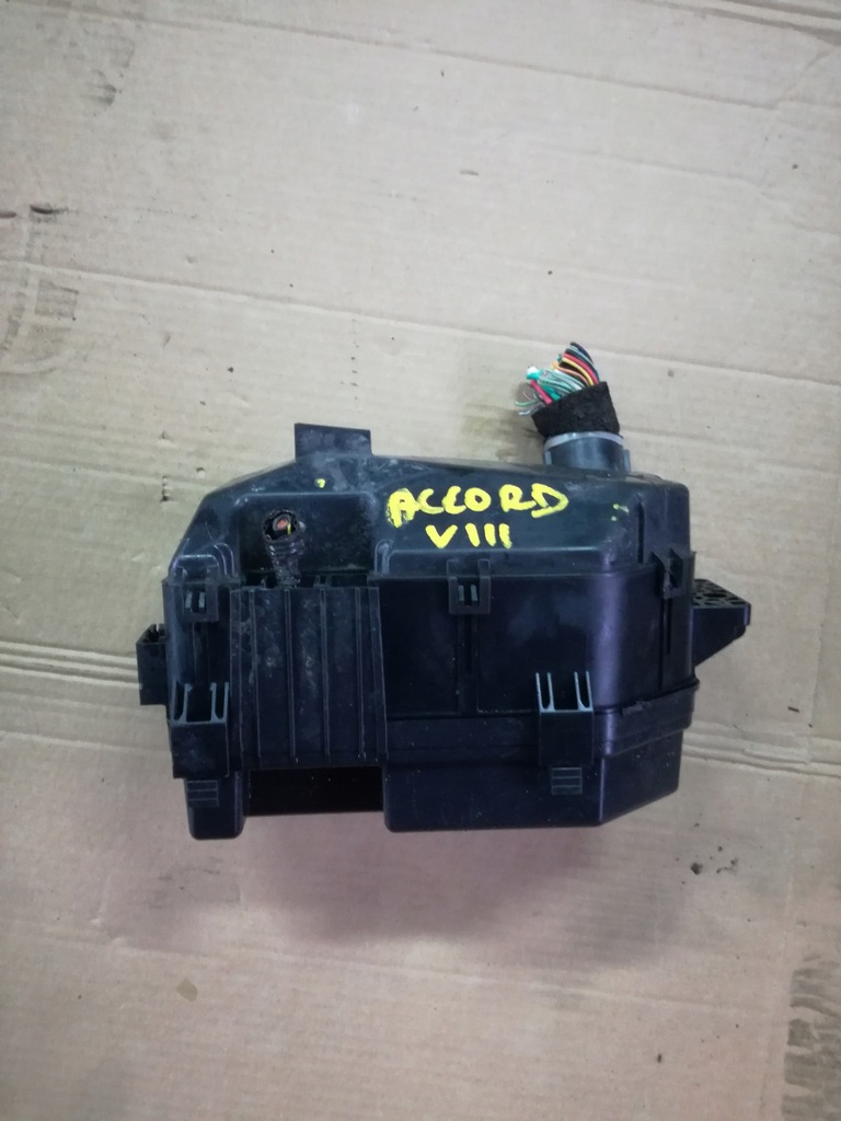 фото №1, Honda accord viii 2,2 i-dtec коробка предохранитель