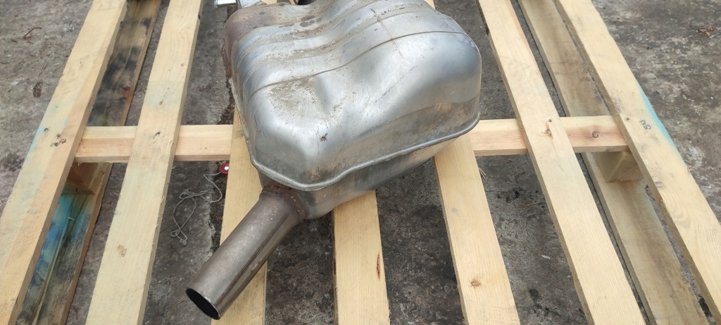 Выхлоп гаситель конечный audi a4 b8 8k0253611ba 8k0120k Оригинал