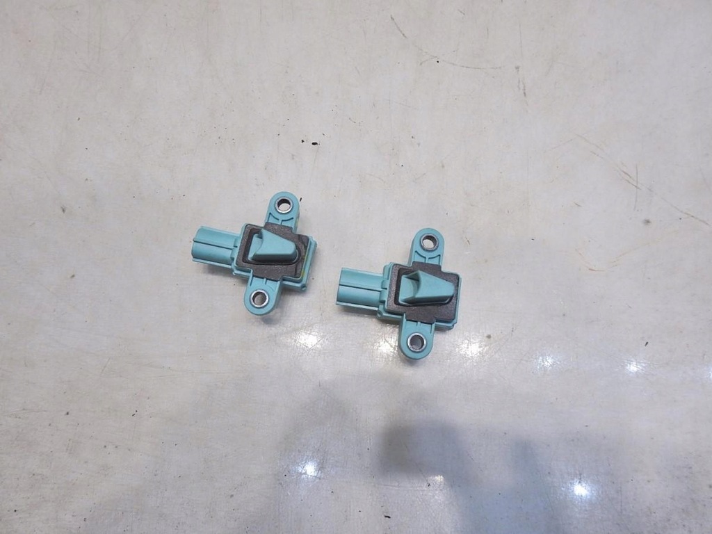 фото №6, Датчик ударный audi a4 b8