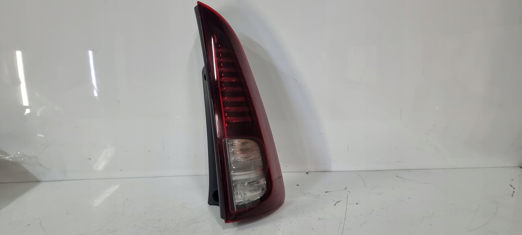 фото №1, Лампа задняя правая задняя renault grand espace iv lift 2006-2014 8200394724