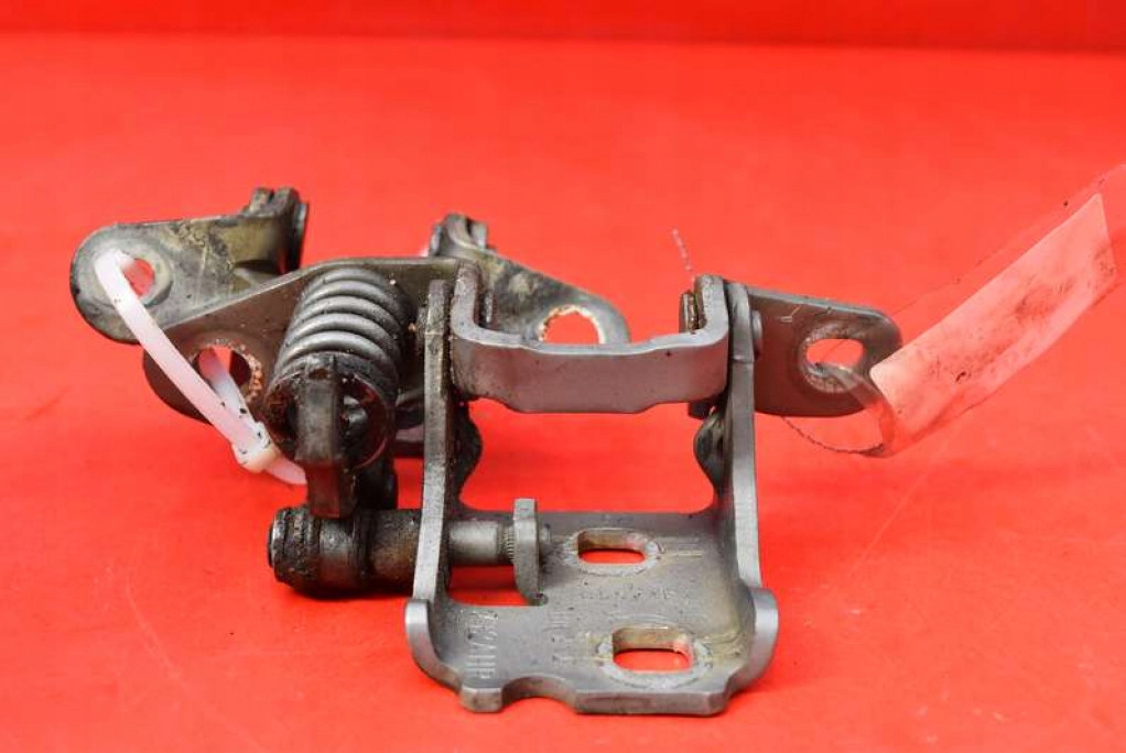 фото №4, Петля петли дверь правый перед jeep compass 1 i 11-13