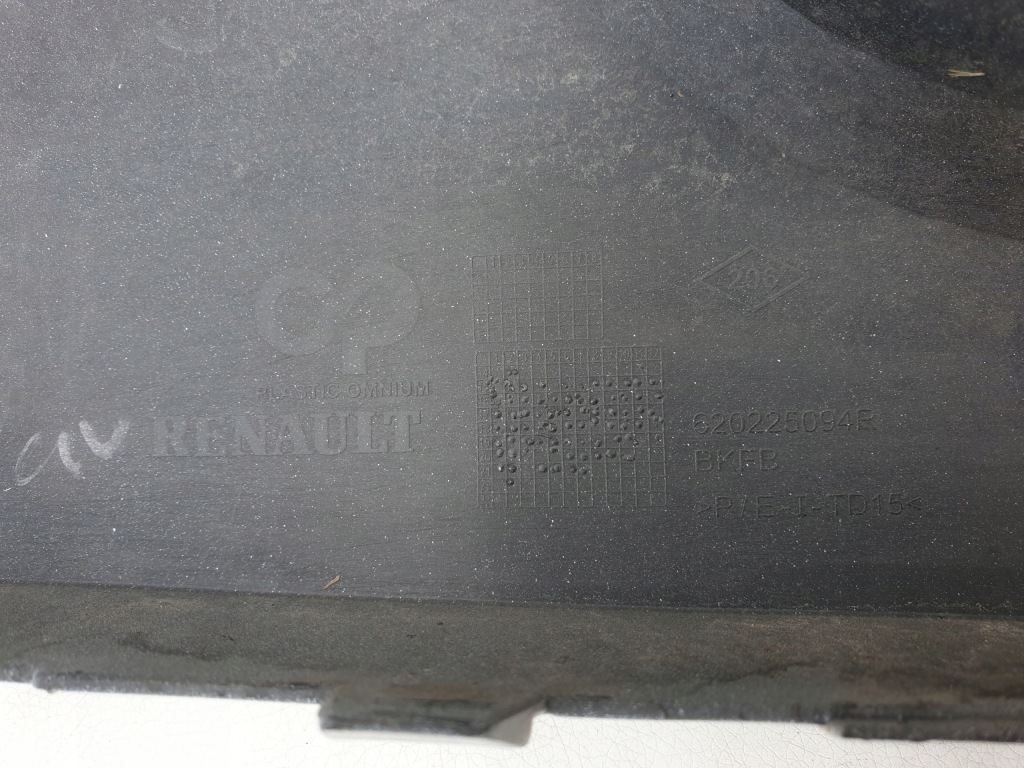 Renault megane iv 16-20 бампер перед передній омивачі 620225094r Київ