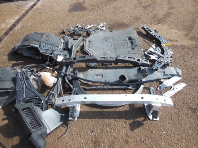 фото №16, Капот бампер крылья лампы pas перед радиатор alfa romeo giulia 2.2d