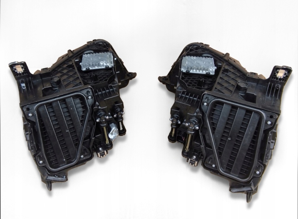 Фара фара audi q3 2 83a full led в Украине