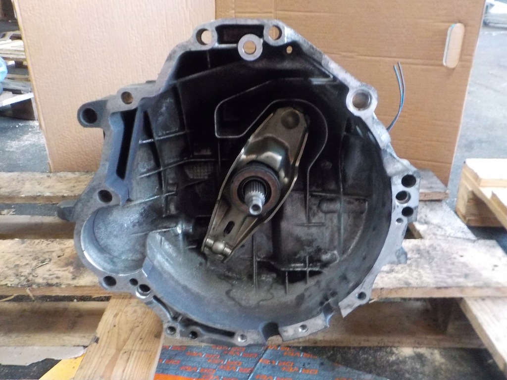 фото №1, Коробка передач передач volkswagen passat b5 012301211ab