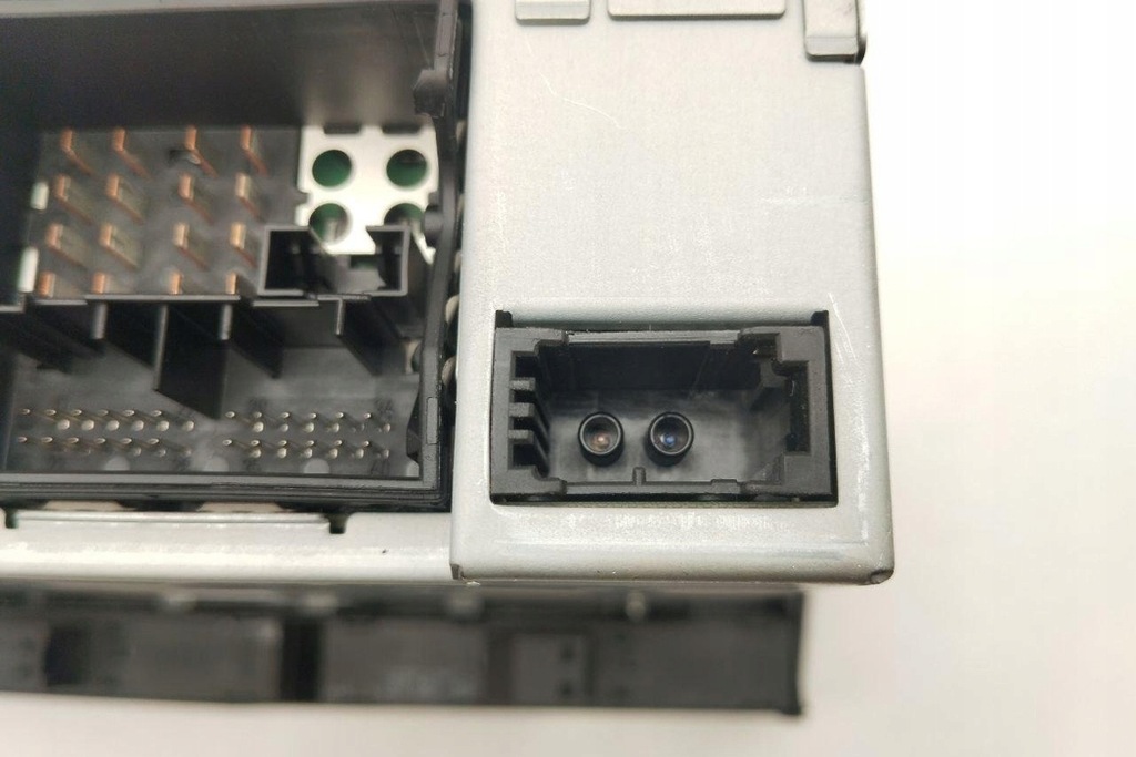 фото №11, Радио bez навигации audi q5 8r 8r1035746b бензиновый 200kw 2013