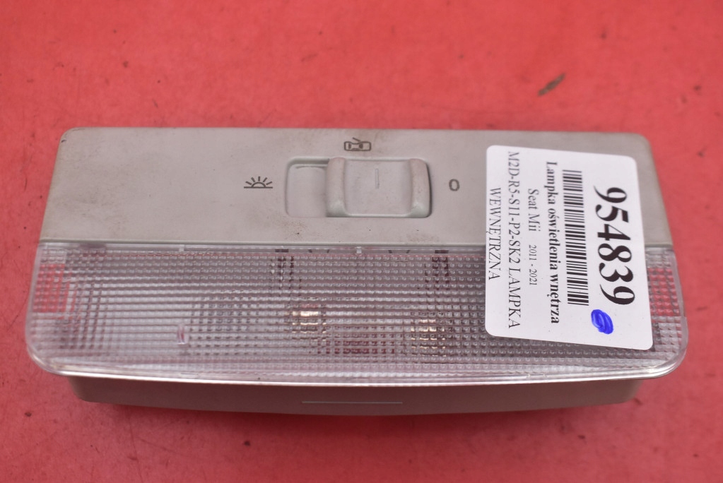 фото №1, Лампа освещение салона перед 6q0947105m seat mii 1 i 11-21