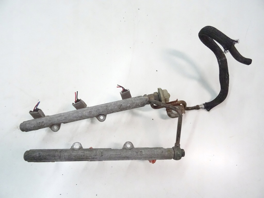 фото №1, Lexus rx ii 400h молдинг впрыскная форсунки топлива