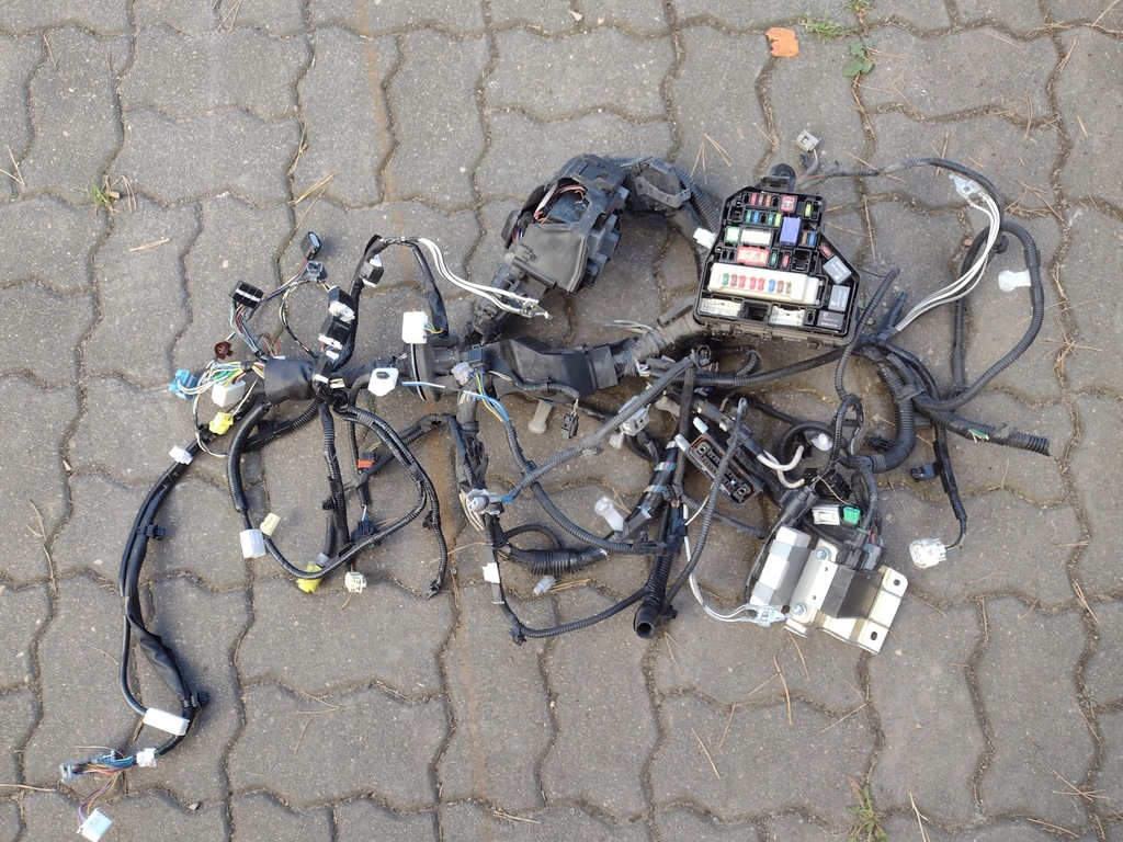 фото №4, Жгут электропроводка toyota yaris iii 1.4d