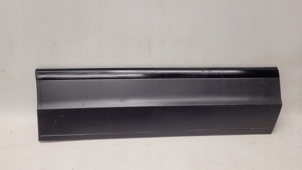 фото №1, Vw t-roc молдинг двері права задня