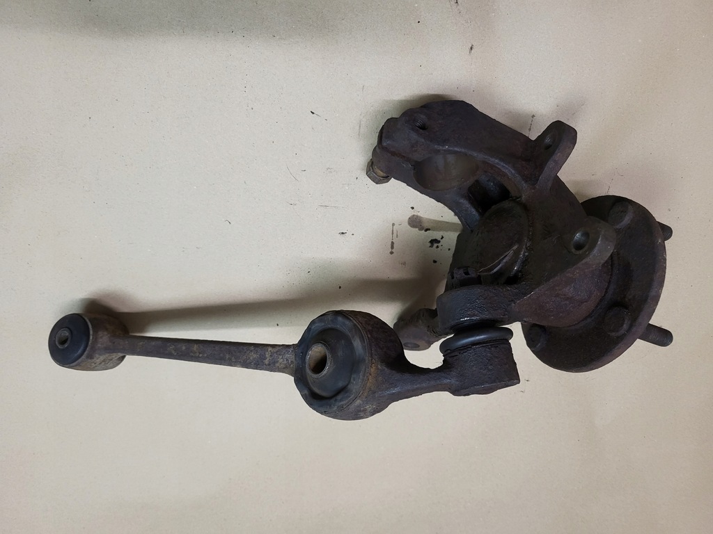 фото №1, Поворотний кулак ступиця важіль передній ford sierra оригінальний номер