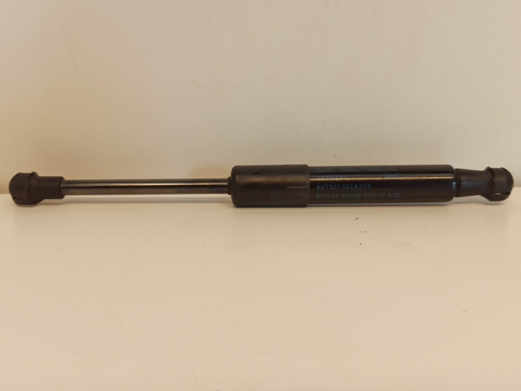 фото №1, Привод крышки задняя audi a3 8v 8v7827552a