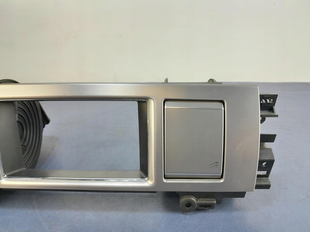 фото №12, Jaguar xf i x250 решётки обдув средняя