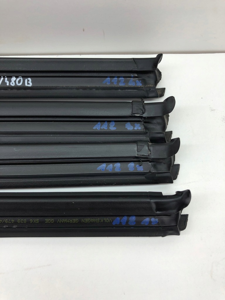 фото №8, Vw golf vi молдинг прокладка правый задняя 5k6839479b