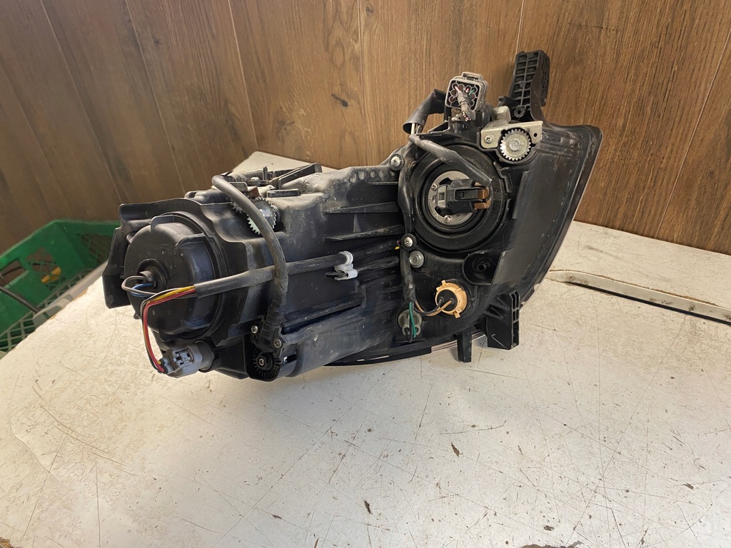 фото №10, Mitsubshi i-miev лампа лівий перед