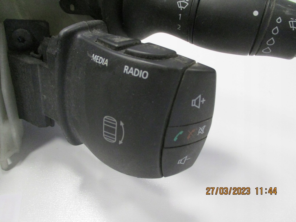 фото №4, Перемикачі pod кермо renault master movano