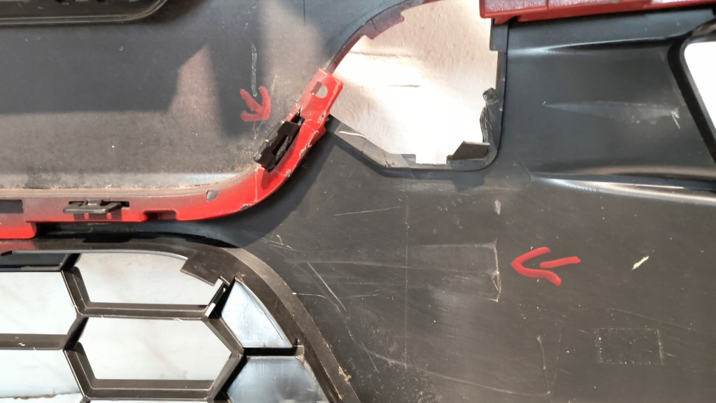 Бампер перед передній jeep avenger 23- Недорого