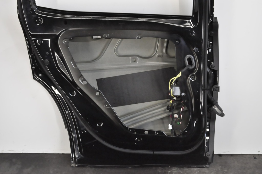 фото №11, Mercedes eqb x243 дверь левый задняя задние 24r