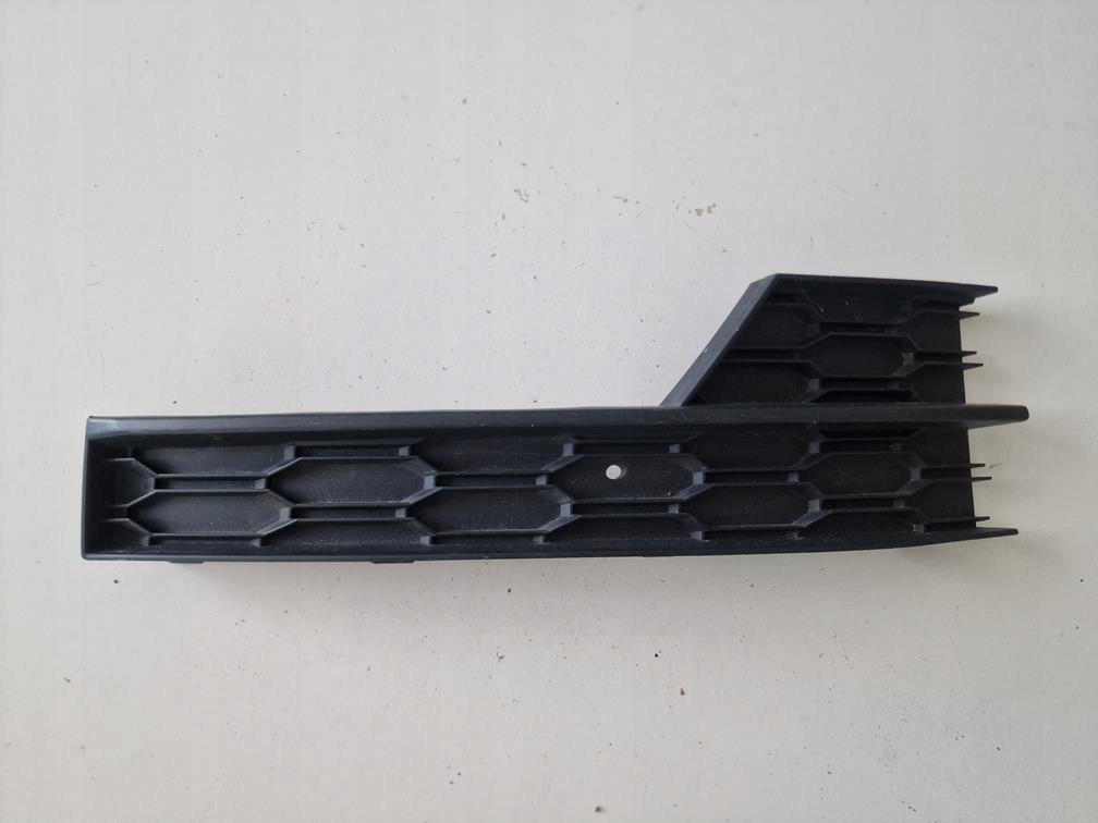 фото №1, Skoda octavia iii 5e lift 16-20 решётка перед правая