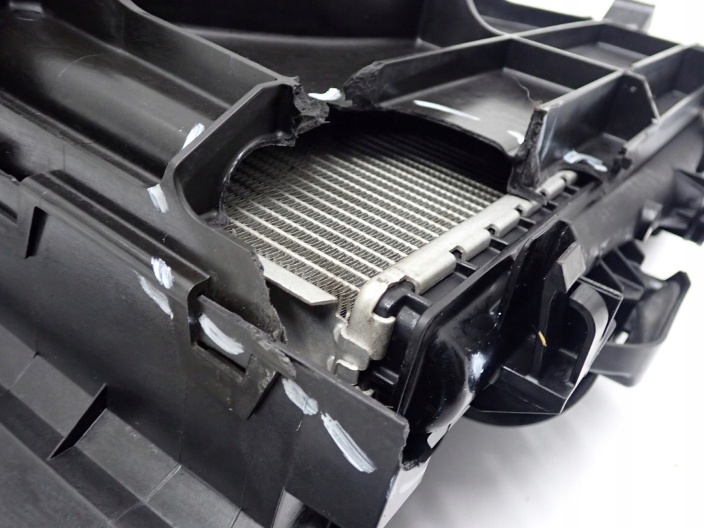 Купити Комплект радіатор води кондиціонера вентилятор tesla y 514 km 1640666-00