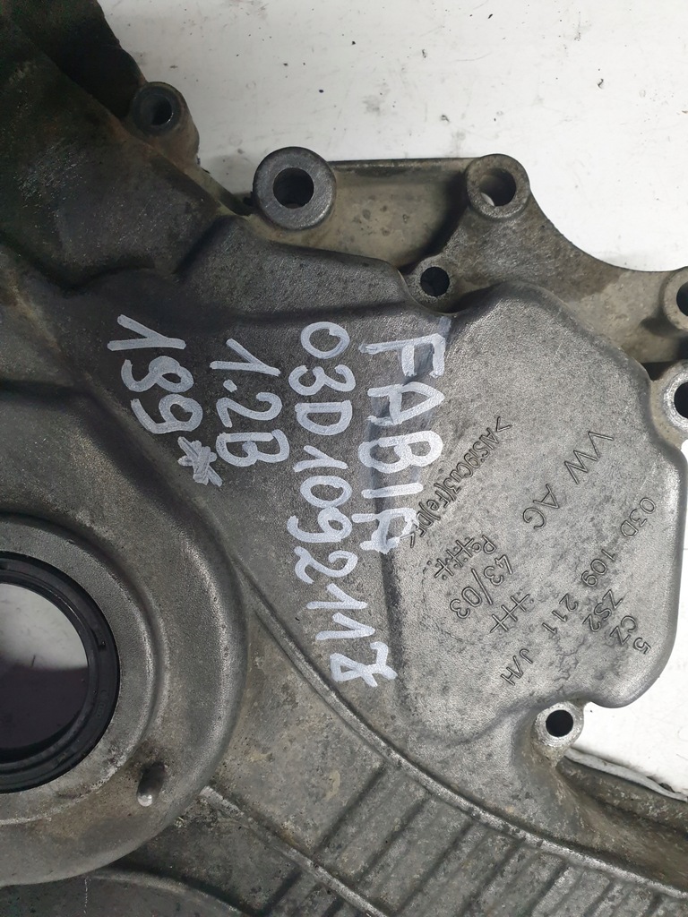 фото №7, Корпус розподільного валу skoda fabia 1.2 бензин 03d109211j