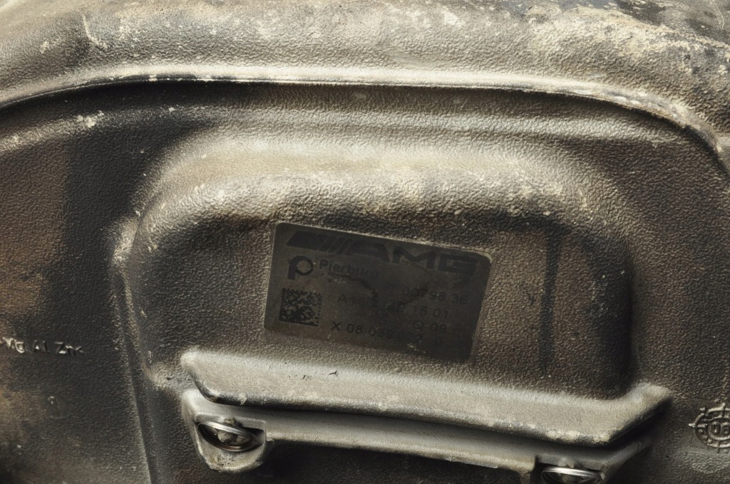 Купити Mercedes w216 6.2 amg колектор впускний  a1561401501