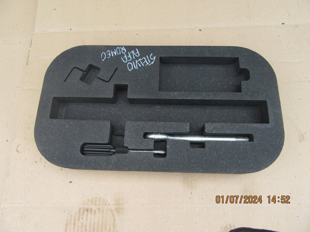 фото №1, Alfa romeo stelvio пінополістирол вкладиш багажника 50541686