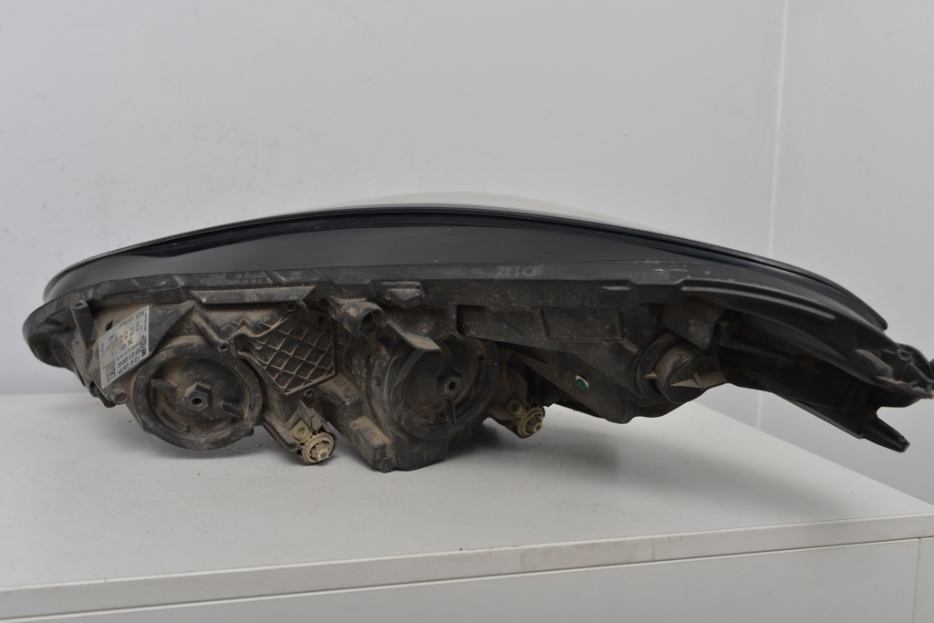 Opel corsa e правая лампа перед 13381336 Киев