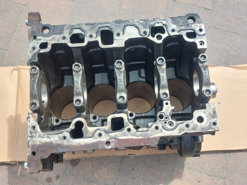 фото №6, Блок двигателя двигатель 2.0 tdi 150km crm crmb vw seat skoda