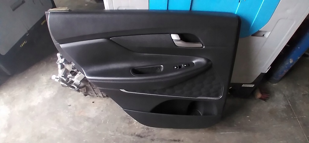 фото №1, Hyundai santa fe iv обшивка оббивка двері задня лівий правий
