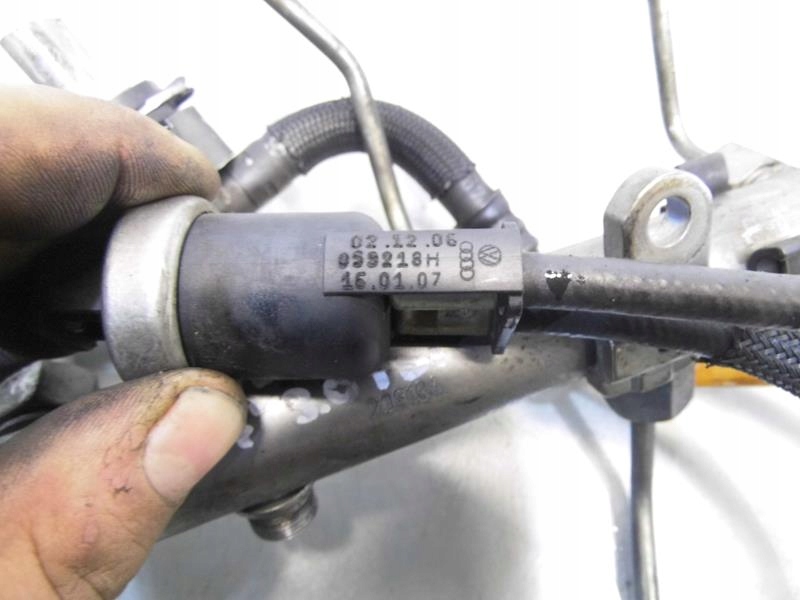 фото №6, Молдинг впрыскная шланг audi q7 4l 3.0 tdi